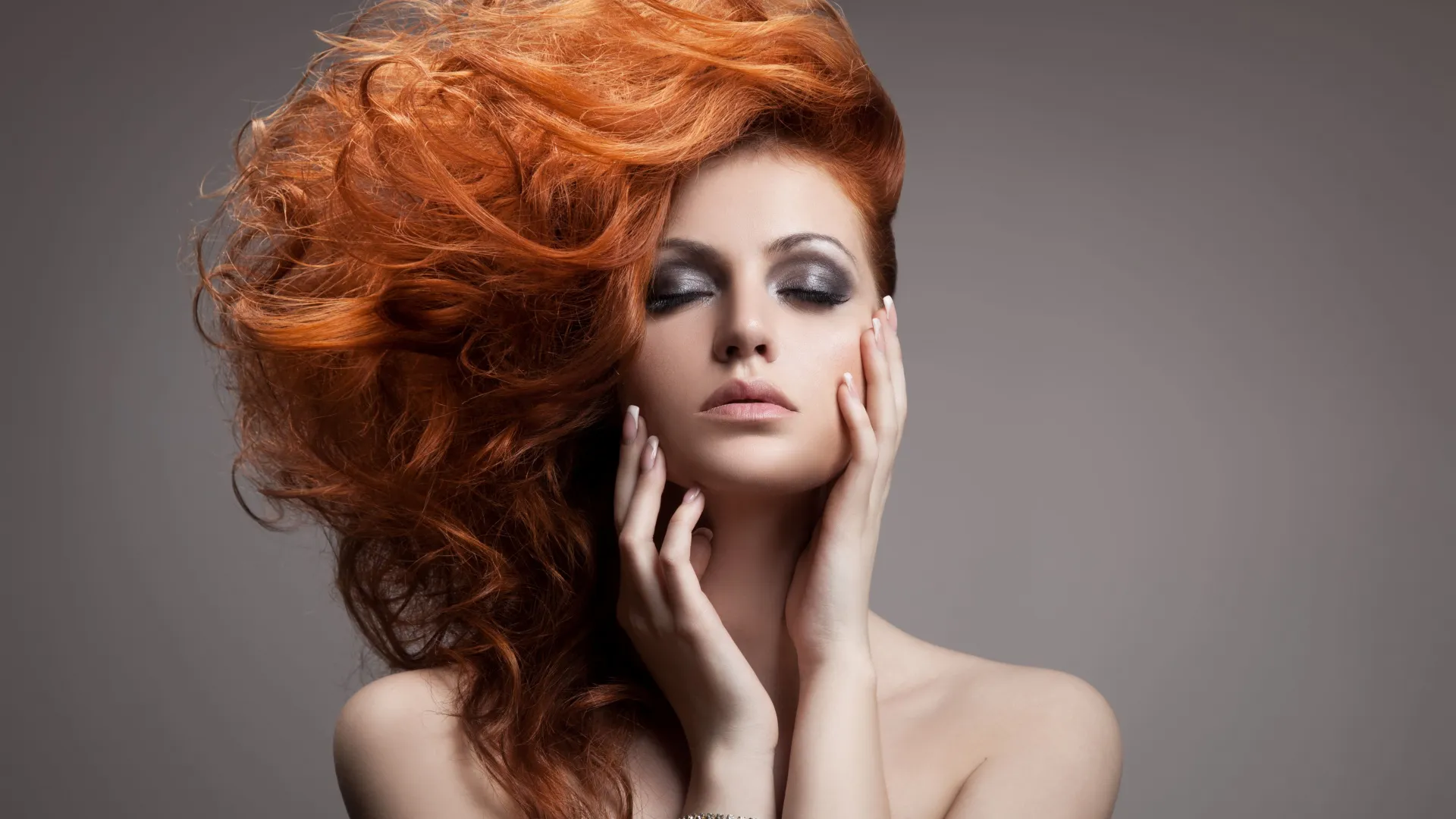 138360 brown hair hairdresser eyebrow beauty parlour red hair 1920x1080