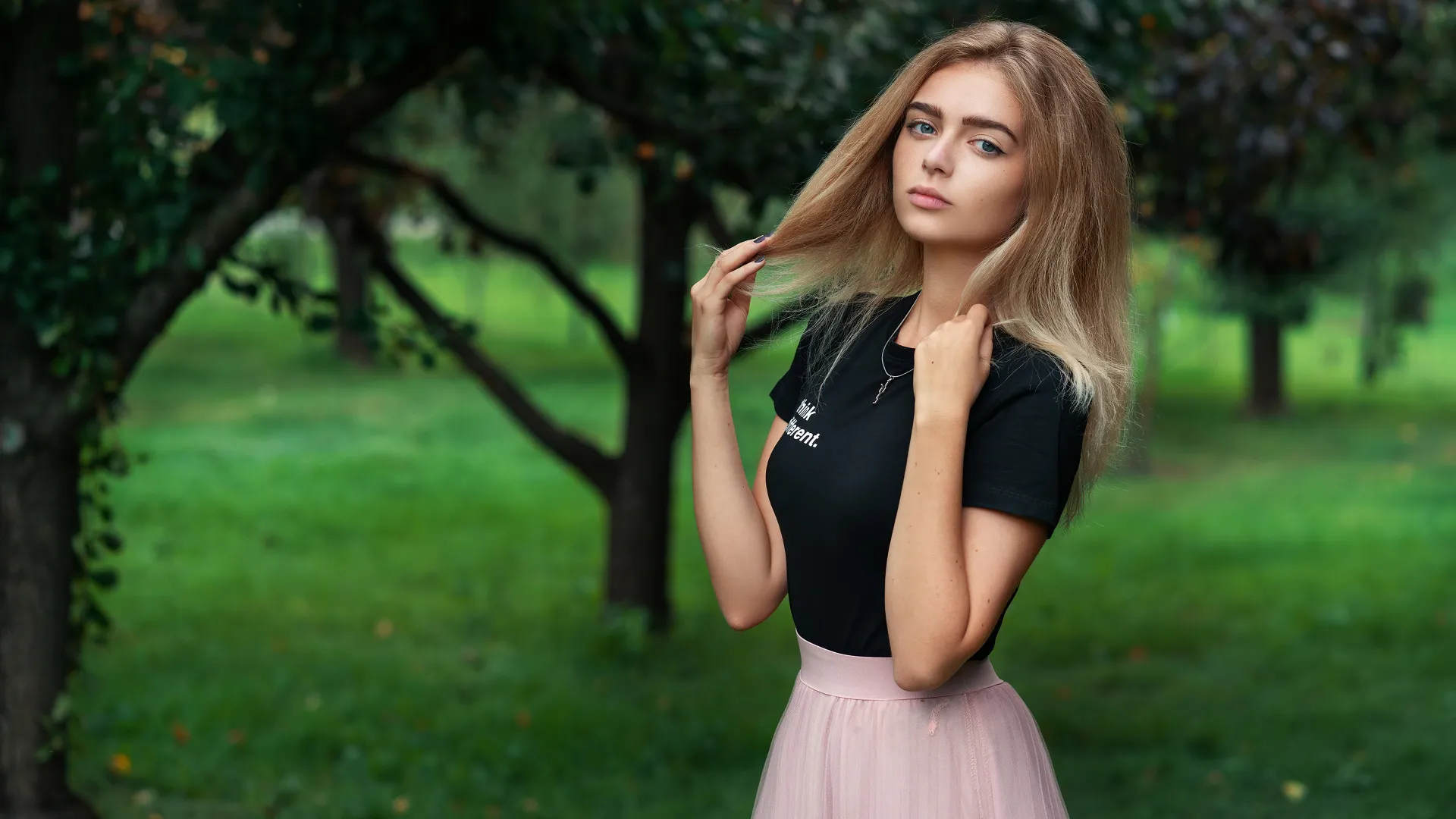 149669 green hair t shirt portrait nature 1920x1080
