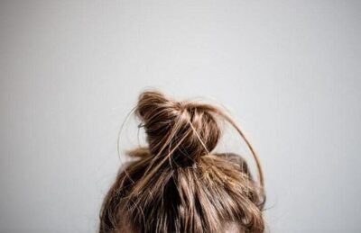 10 būdų, kaip įveikti riebius plaukus