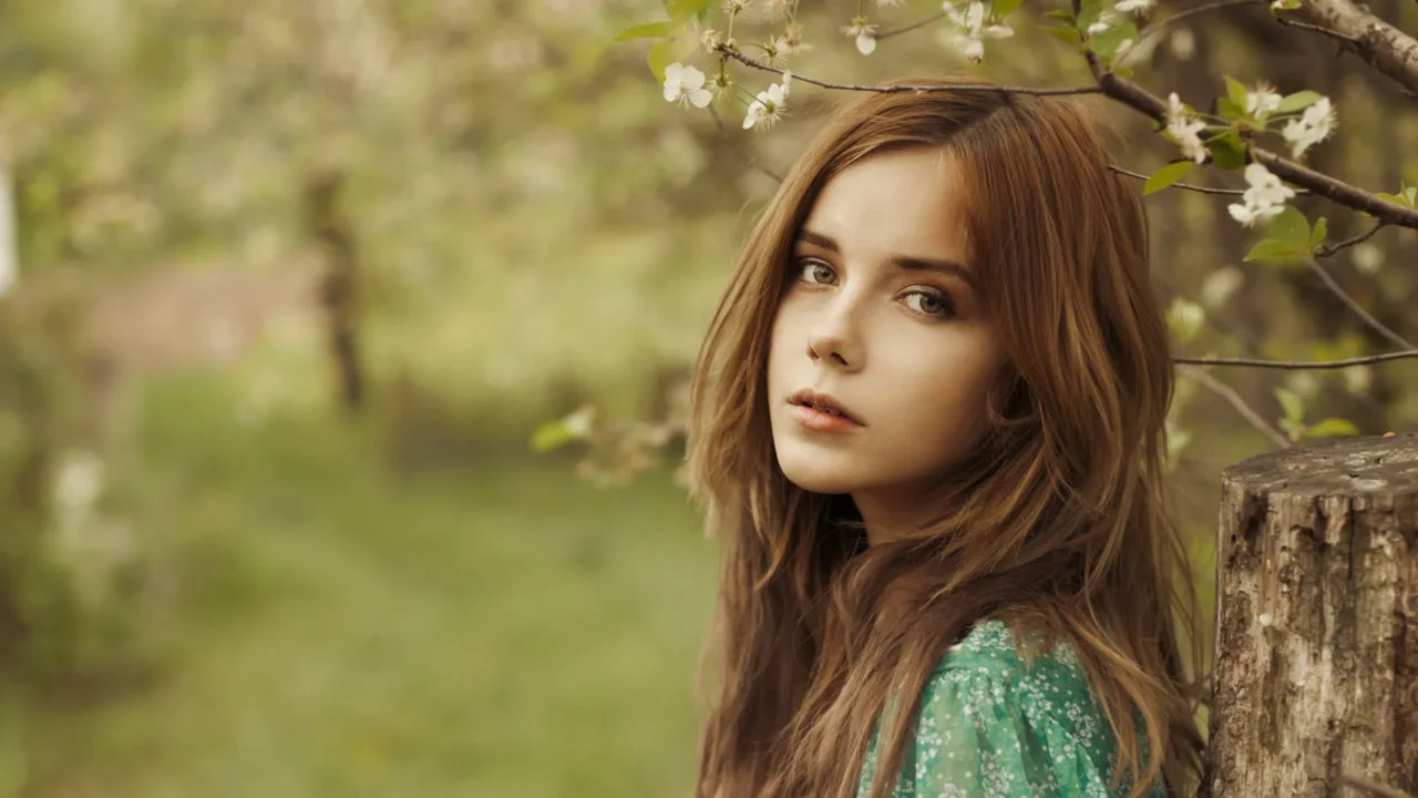 23221 grass woman lady beauty hair 1920x1080