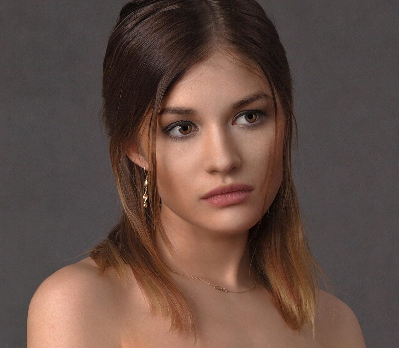 girl, sad, portrait, face, woman, bust, makeup, cosmetics, brunette, brunette woman, young woman, hairstyle, model, sad girl, look, hair, unhappy