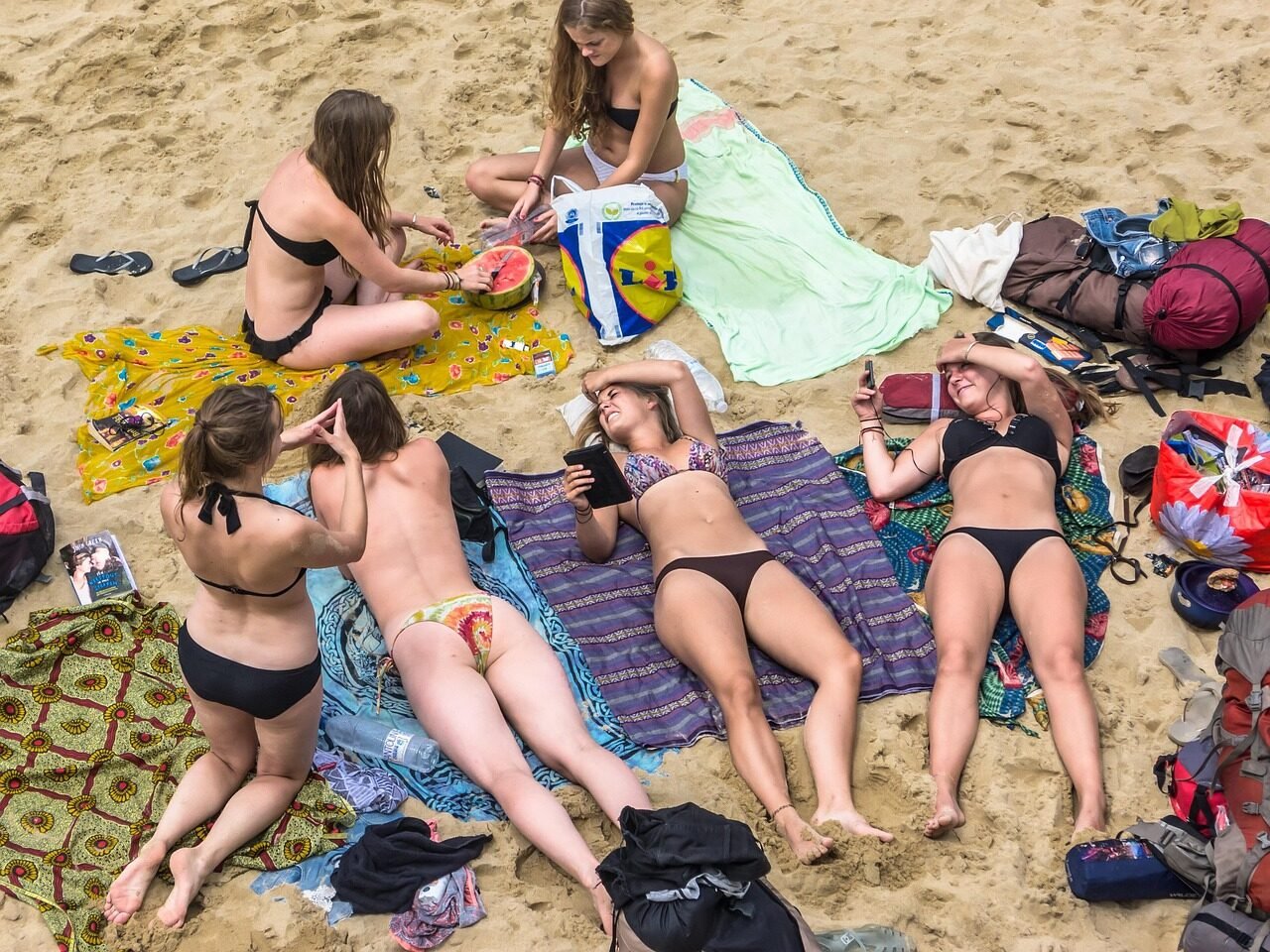 girls, beach, sun, woman, swimsuit, nature, bikini, group, holiday, spain, posing, models, sea, beauty, bella