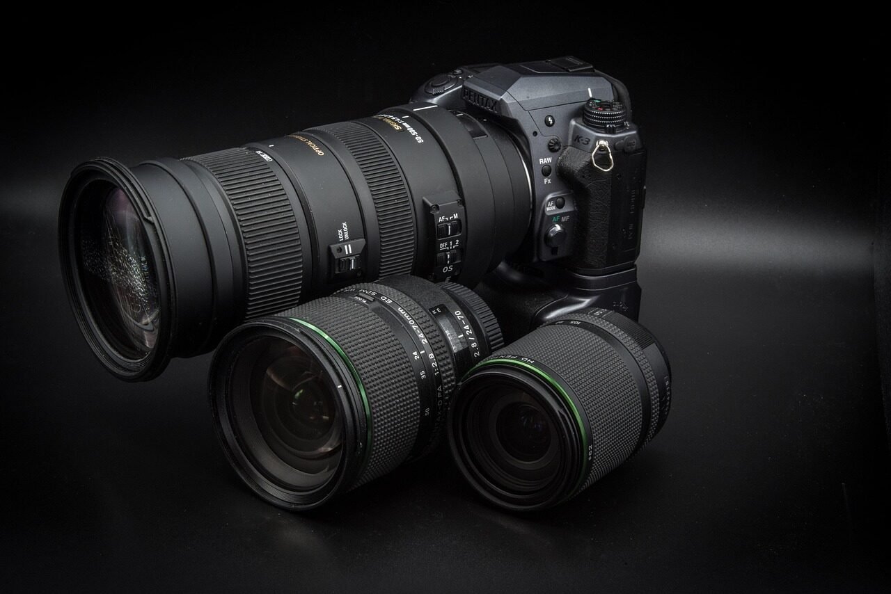 photo camera, objective, camera, photography, lens, taking photos, digital camera, photo, slr, recording, telephoto lens, zoom lens, camera lens, digital