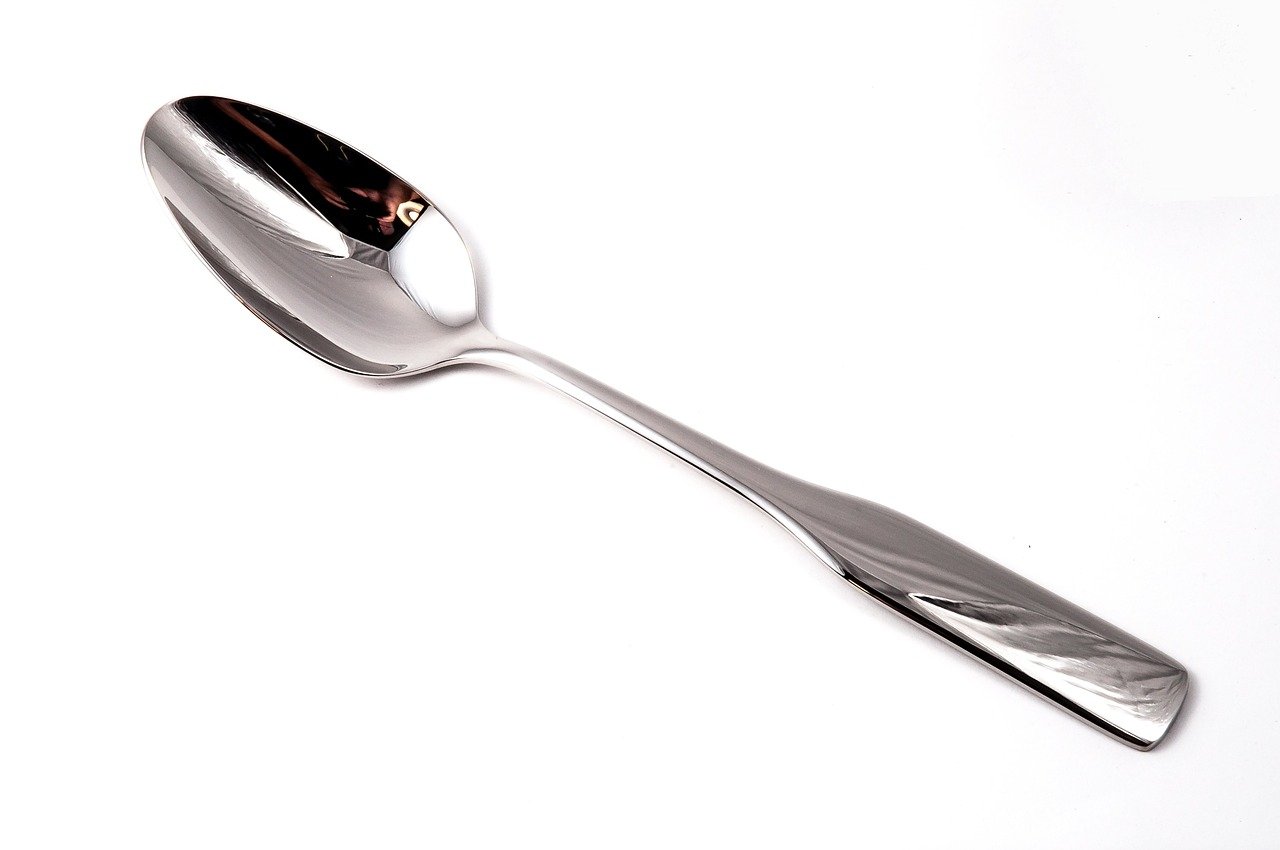 soup spoon, cutlery, metal, spoon, cutlery, spoon, spoon, spoon, spoon, spoon