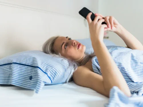 Merginų masturbacija: Padėkite! Negaliu nustoti masturbuotis - tai yra, masturbuotis su begaliniu naršymu.