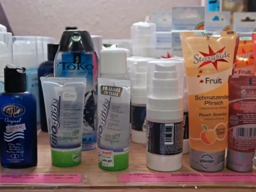 Vaikinų masturbacijos technika nr. 244. „Sekso lubrikantas“