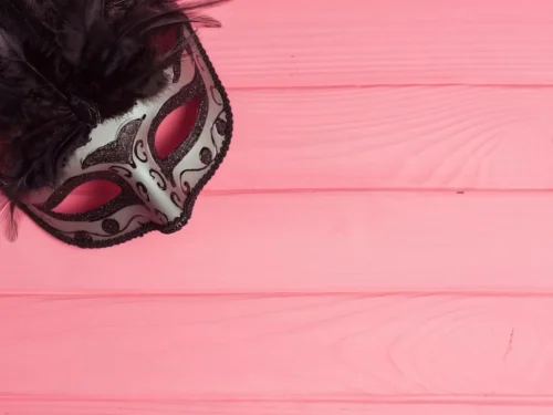 Kaip priversti vyrą atsiklaupti ant kelių. Londono Dominatrix istorija