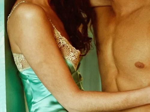 „Tiesa ar drąsa“ žaidimas suaugusiems: 500 nepadorių iššūkių per tekstą, kad paįvairintumėte situaciją (13 dalis)