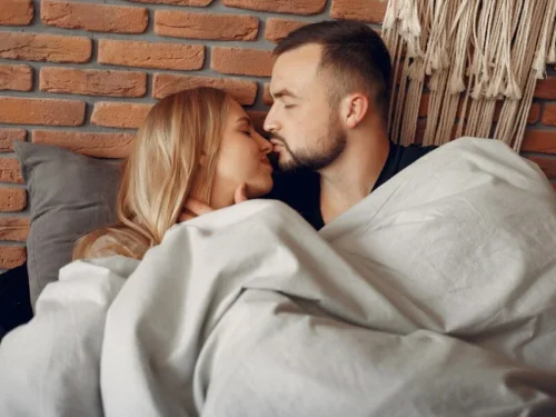 Ar verta kartais moteriai inscenizuoti orgazmą?