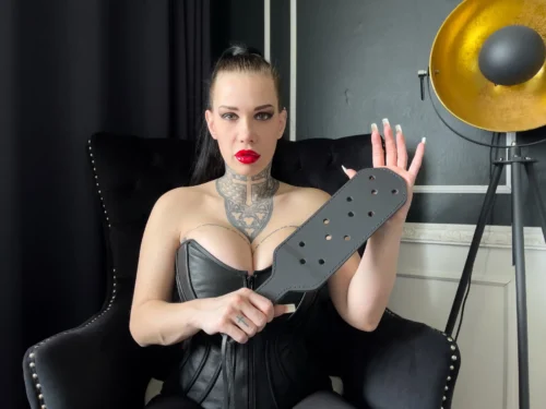 Šeši vyrai atvirai pasakoja, kaip jaučiasi, kai moterys juos „pamylį“ per užpakalį, ir kodėl jiems tai patinka.