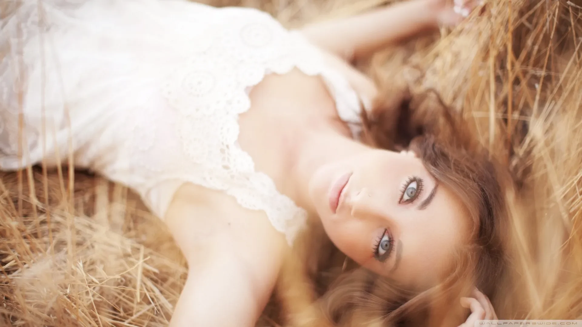 Girl lying in the grass 2 wallpaper 1920x1080