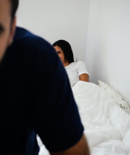 Atėjo laikas, kai nusprendėte žengti į naujų santykių pasaulį. Tai jaudinantis nuotykis, kupinas nežinomų galimybių ir emocijų.-2