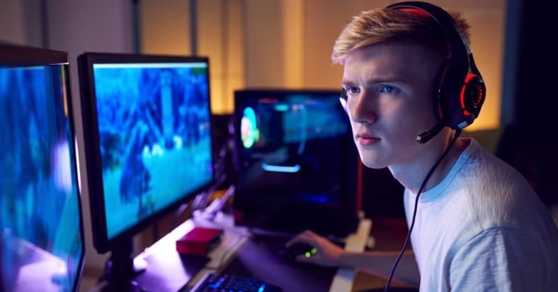 Kaip išgydyti paauglį nuo priklausomybės nuo kompiuterio? Priklausomybė nuo žaidimų. Priklausomybė nuo socialinių tinklų. Priklausomybė nuo naršymo tinkle.