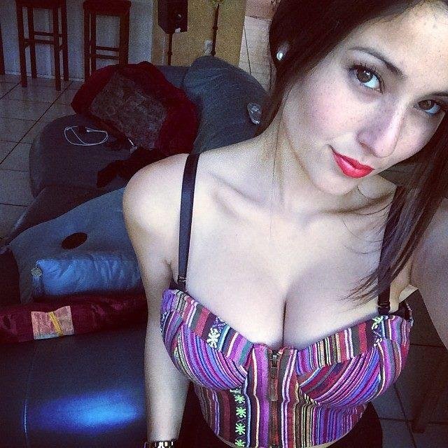 25 Signs she is a slut