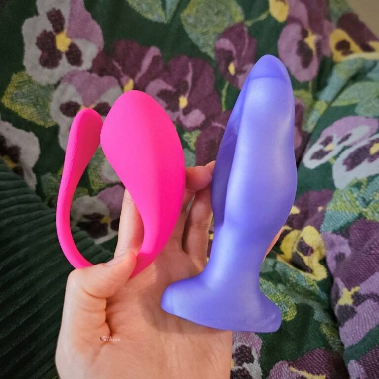 Lush 3 vibrating egg toy vs. G squeeze vaginal plug, length comparison