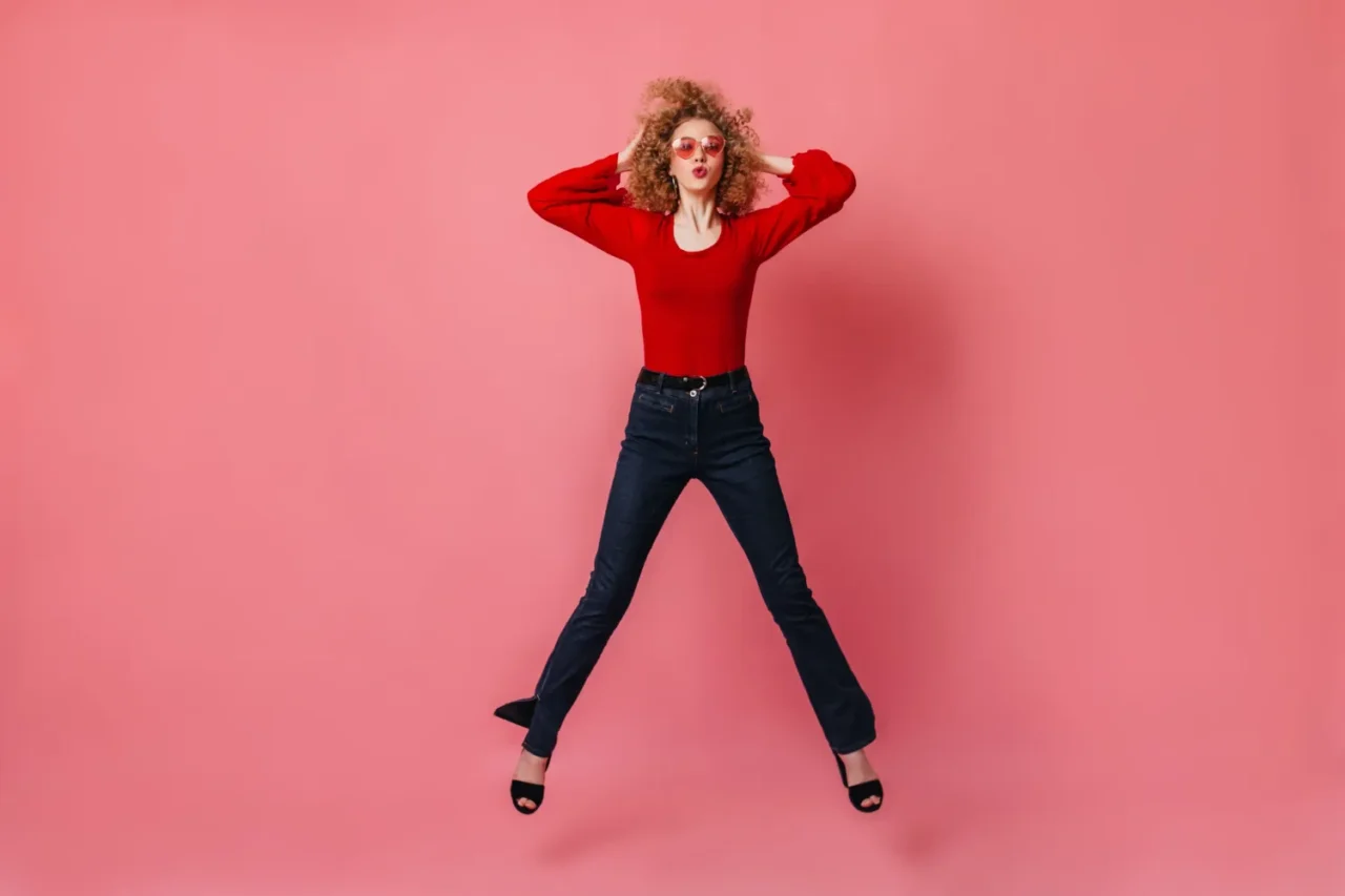 Jumping woman (6)