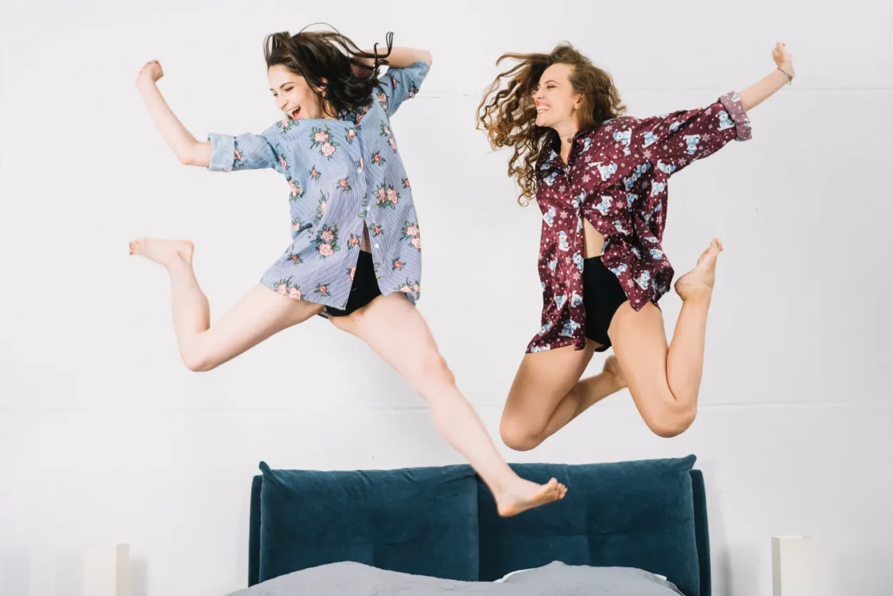 Jumping woman (8)