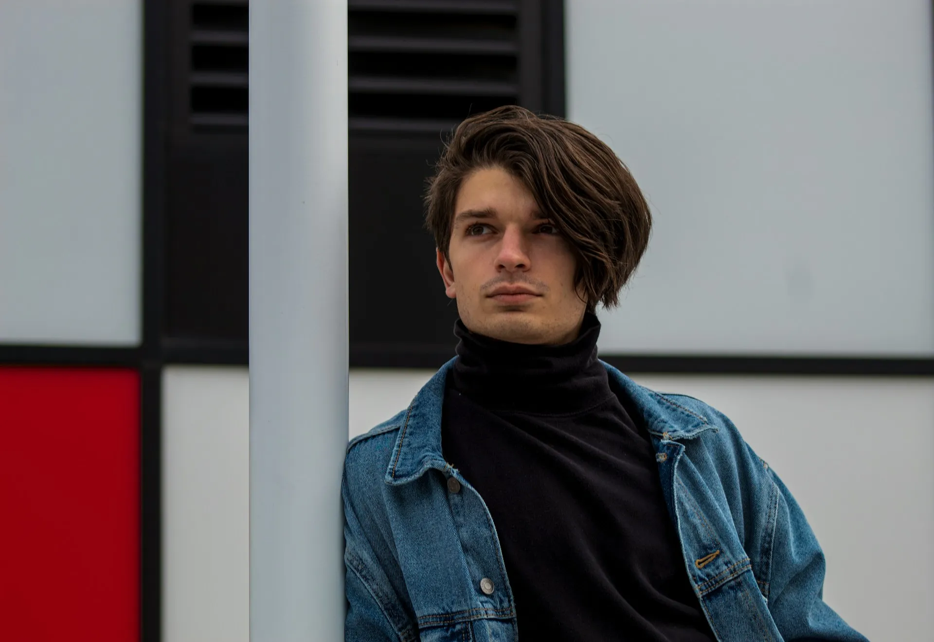 Karl edwards EAR31ZR4wCg unsplash