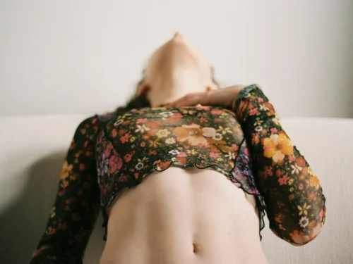 Merginų masturbacijos gidas Nr. 344. Masturbacijos technika „Vidinė stimuliacija. Gilesnė stimuliacija“