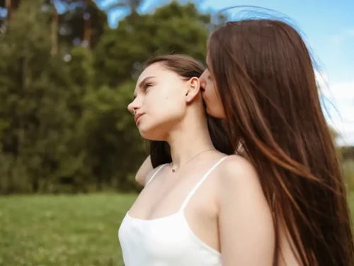 Moterų patarimai (3): Pirmas kartas, kai užsiiminėjau seksu kaip lesbietė.