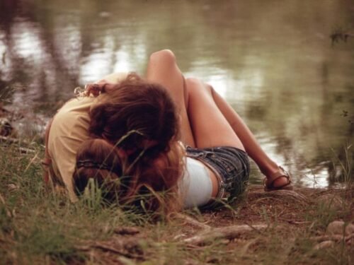 5 mitai apie seksą, kuriais žmonės dar tiki - argi kojinės sekso metu yra nepageidaujamos?