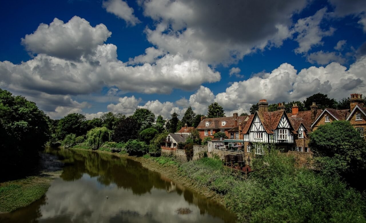 houses near water stream