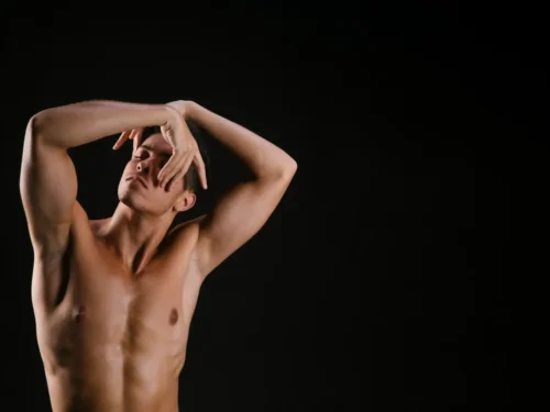 Pristatome CFNM: Suprasti intriguojantį fetišą (1 dalis)