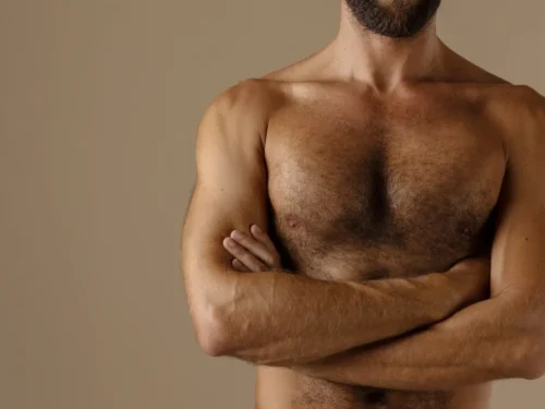 Kuo patrauklus apnuogintų moterų ir nuogų vyrų seksas (CFNM)?