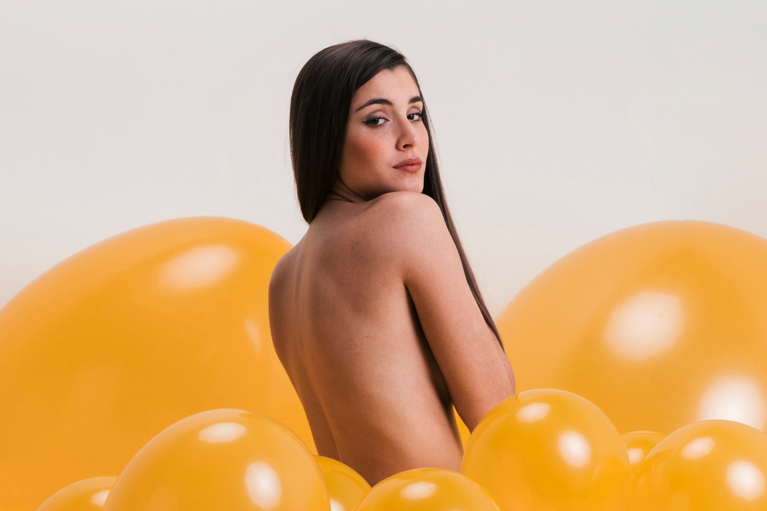 Naked (17)