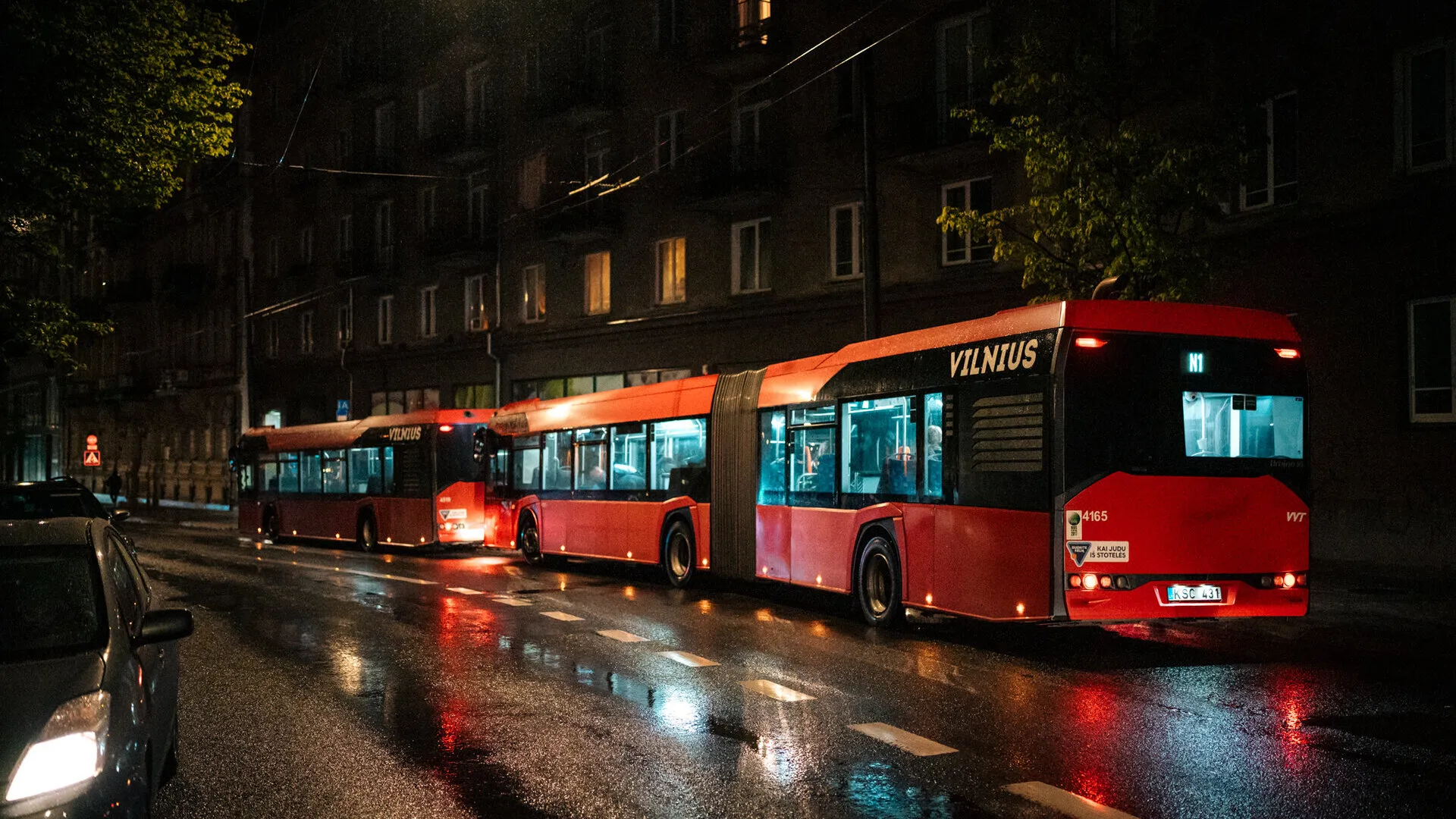 Naktiniai autobusai