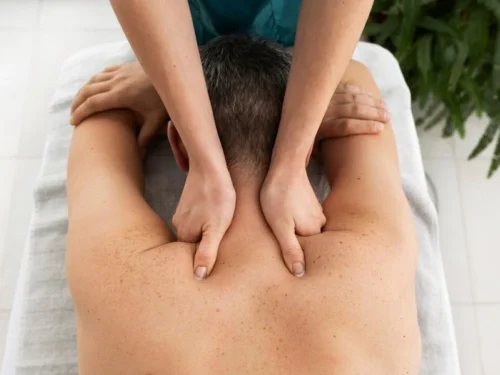 „Lingam“ masažas: kelias į malonumą - masažas