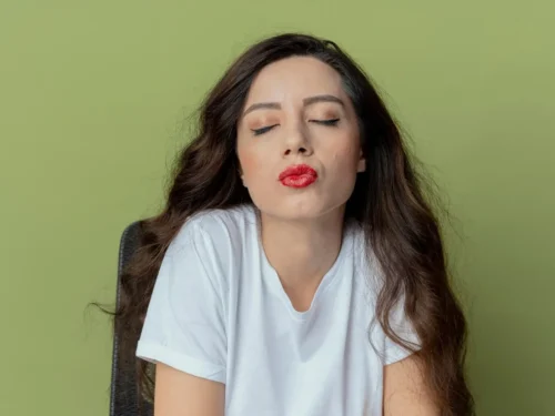 Oralinio sekso pamoka merginai (44) Erzinimas