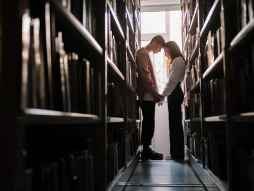 Aplinkinių spaudimas dėl lytinio gyvenimo: Nevertėtų gėdytis!