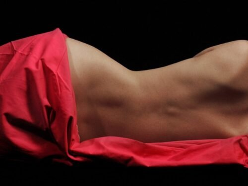 Pirmosios nakties patarimai prieš 100 metų: Šypsena ir susimąstymas