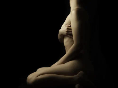 Nuogų modelių fotografijos gidas