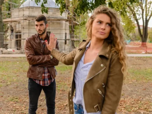 Neištikimybė: akligatvis ar nauja galimybė?