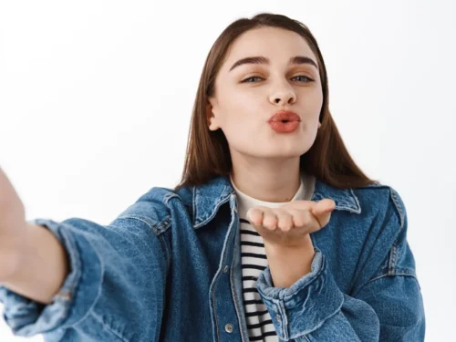 Oralinio sekso pamoka merginai (51) Kaip panaikinti pykinimo refleksą