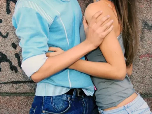 Kokiame amžiuje geriau prarasti nekaltybę?