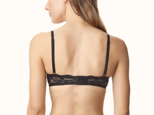 Ar yra medicininių ir sveikatos priežasčių, dėl kurių krūtys yra mažos?