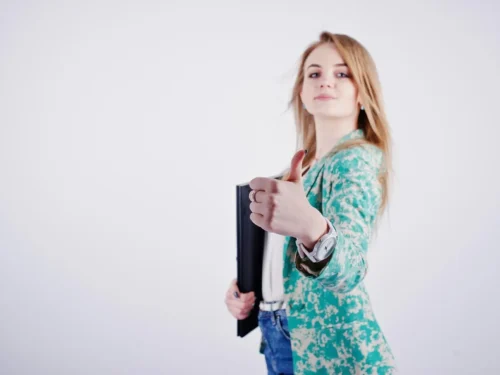 Kunilingas. Kaip palaižyti merginai? Kunilingas su išangės stimuliavimu.