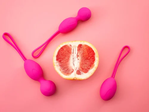 Moters gidas, kaip treniruoti vaginą ir naudoti makšties svorius