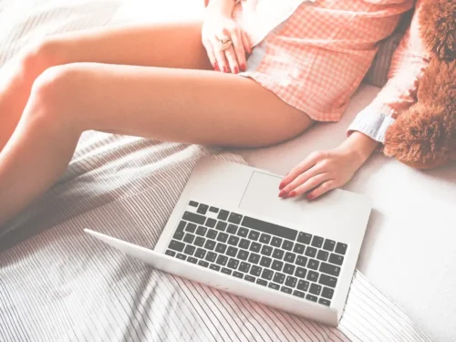 Masturbacijai naudoju buteliuką ir rašiklį. Ar vis dar esu nekalta?