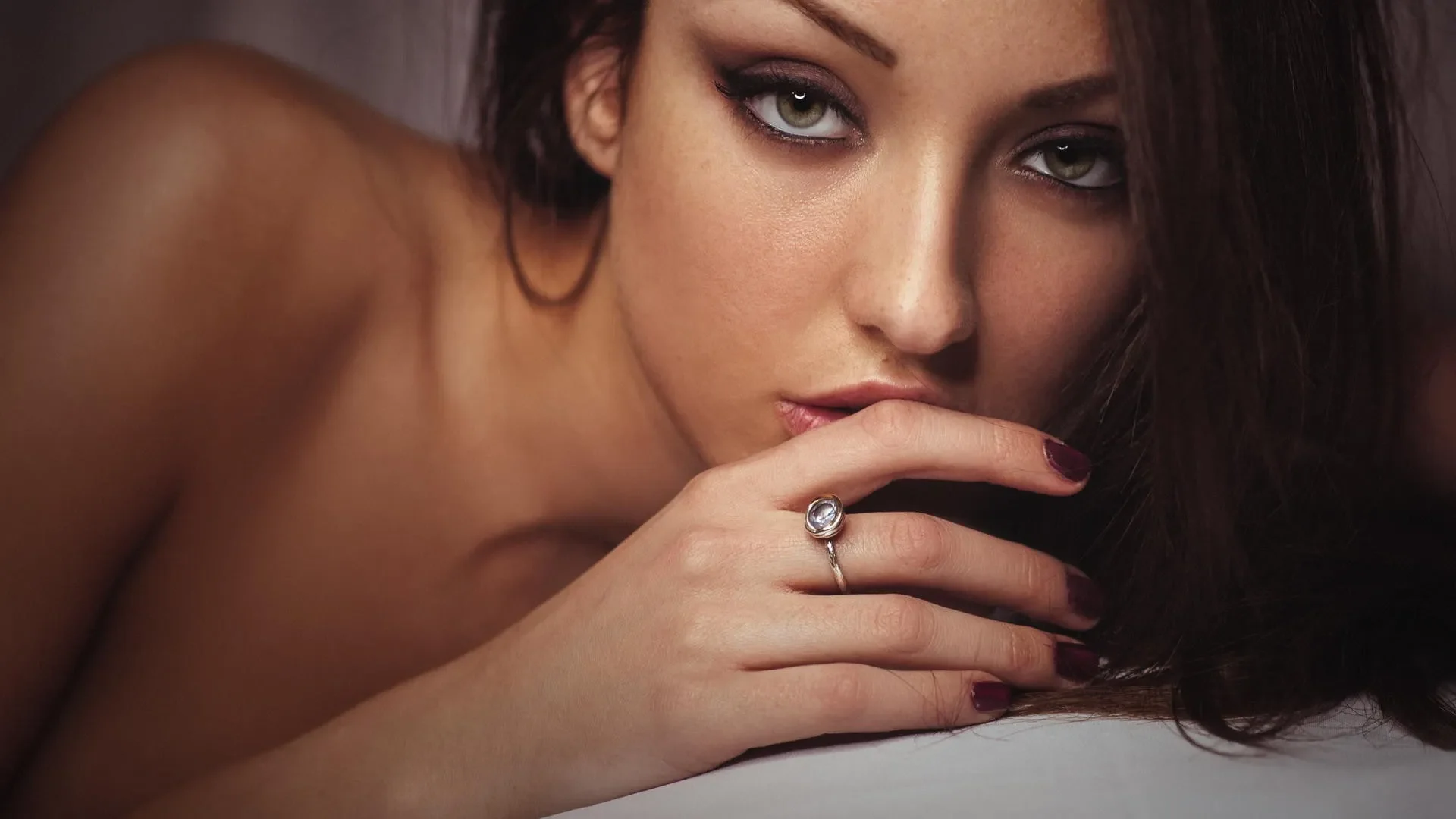 Woman bed (69)