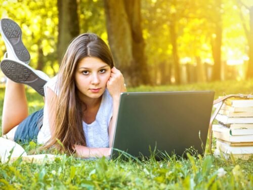 Pasidalinkite nuogybe: intymaus susirašinėjimo taisyklės. Mes jums pasakysime, kas padės išvengti seksualinio turinio nutekėjimo už dialogo ribų. Ir ką daryti, jei taip atsitiko?