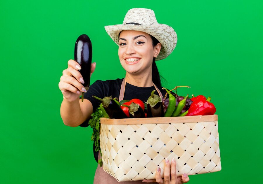 29 neįprasti būdai moterims masturbuotis rankomis, sekso žaislais ir daiktais. Kaip glamonėti save rankomis. Mėgstamiausios vandens procedūros. Daržovės ir vaisiai. Buitiniai ir vibro daikčiukai.