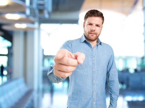 Kaip vyras priverčia merginą tenkinti intymiai: 5 smurtautojo frazės